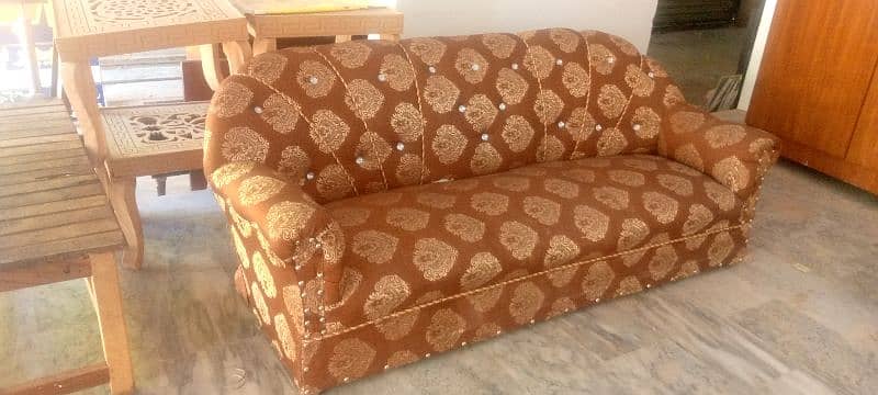 raja furniture point jehlum road chakwal. 03365241663.03168729763 5