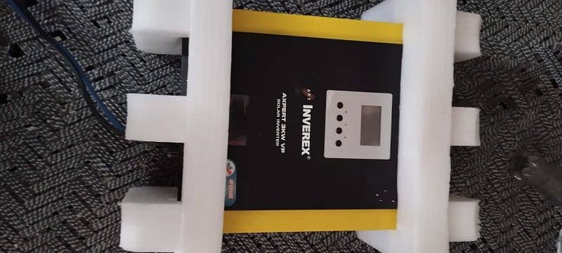 Inverex  inverter 3Kv mint condition no open no repair complete box 8