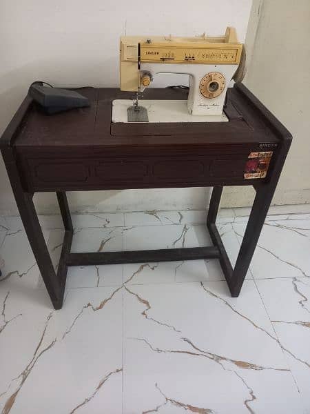 singer used discmatic  sewing machine for sale 1