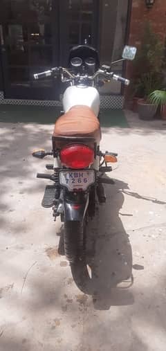 Pak Hero 125