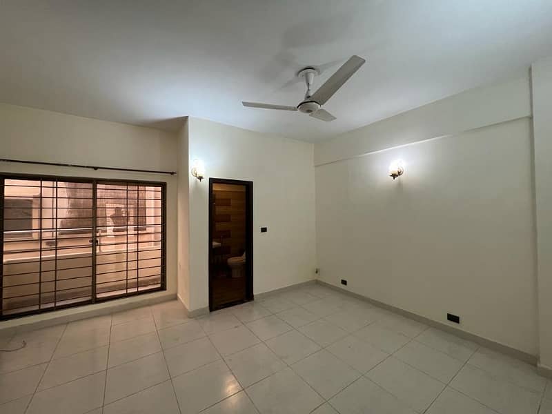 3 Bed Apartment For Rent In DHA Askari Tower 1 4