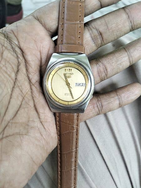 Seiko 5 automatic Japan watch 4