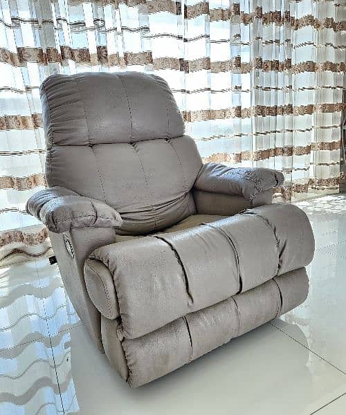 Recliner by Master Offisys 6