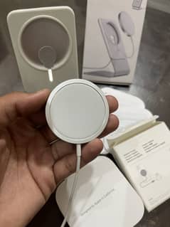 Apple MagSafe wireless charger with Stand