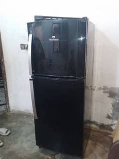 dawlance fridge looks like new just 6 months use