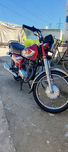 Honda 125 21/22 10/10 condition 23 registered