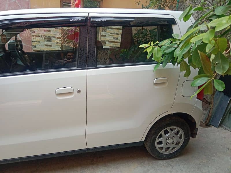 Suzuki Wagon R 2022 9