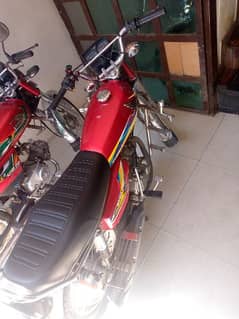 Honda 125 isb no. 1st owner0/3/1/5/5/5/0/6/3/1/1