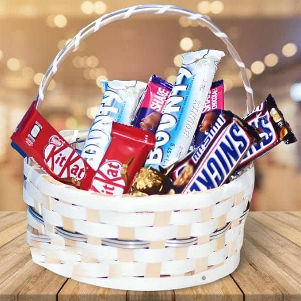 Customized Gift Baskets For Birthdays, Gift Boxes, Chocolate Bouquet 10