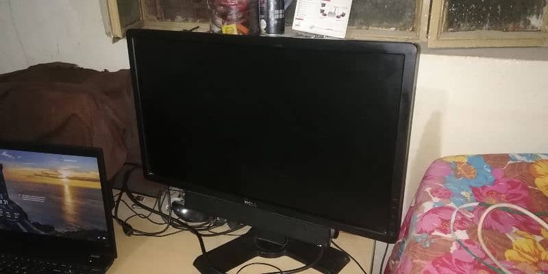 Dell 24 inches LCD for sale. 1