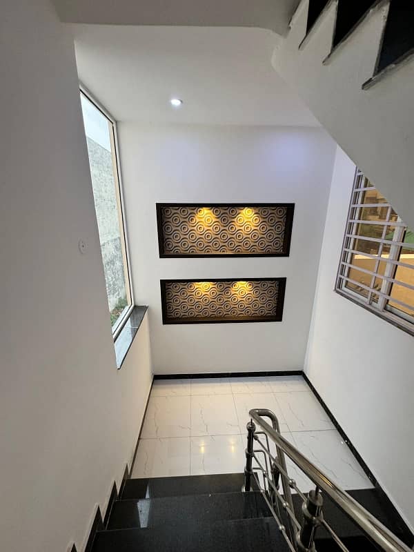 Kanal Brand New Banglow Available For Sale Near By Johar Town. 14