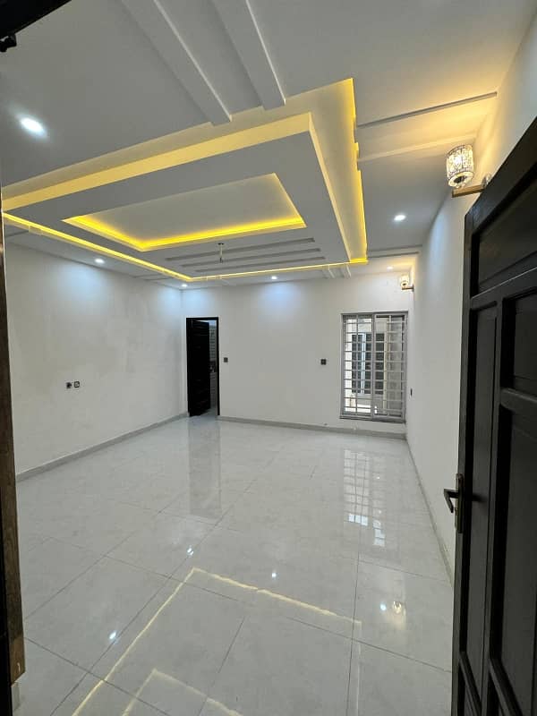 Kanal Brand New Banglow Available For Sale Near By Johar Town. 15