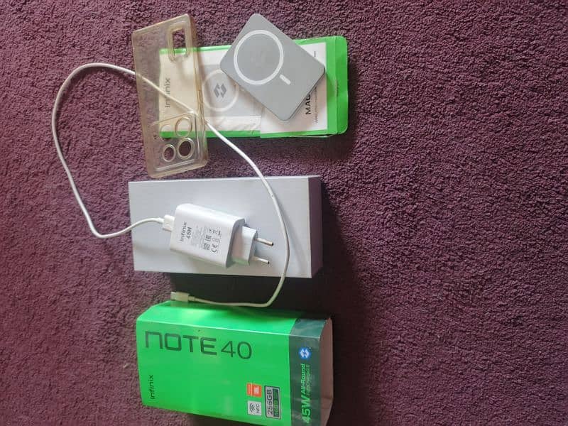 Infinix note 40 with wireless powerbank 0