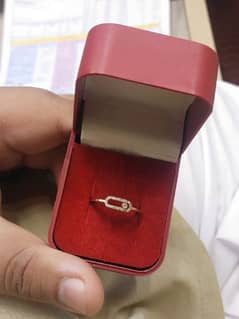 Messika Ring Gold . . . . 22 Diamond . . . . Used  h. . . urgent sail