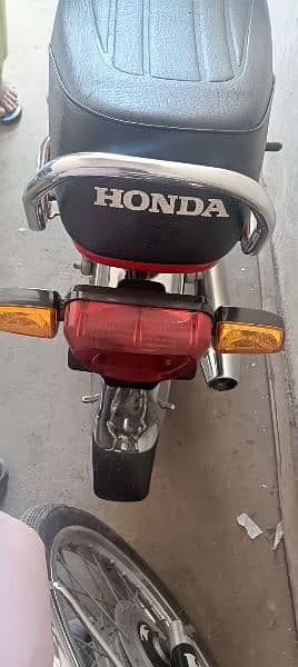 Honda cd70 4