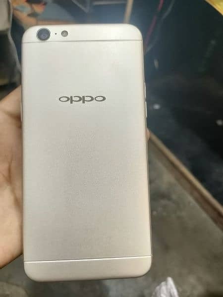 oppo ka mobile ha all ok hum mobile seller hai modal oppo a 57 ha 3