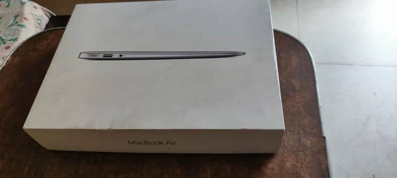 MacBook Air (Early 2014) 1