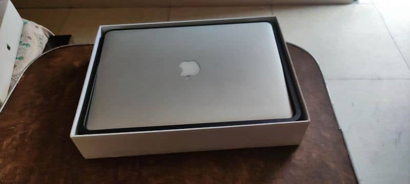 MacBook Air (Early 2014) 2