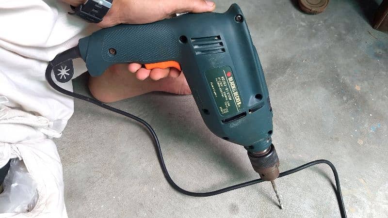 drill machine Black&decker 100% original made in england  cheap price 12