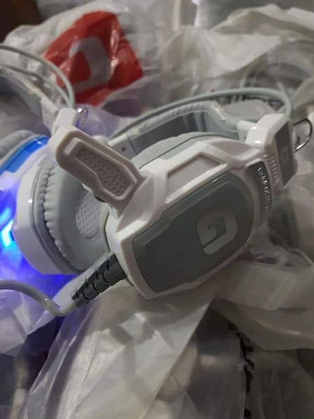 Qinlian A66 Vibrating Gaming Headphones limited stock 3