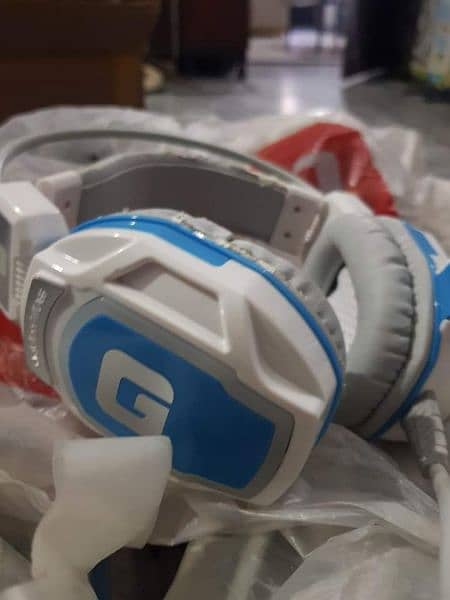 Qinlian A66 Vibrating Gaming Headphones limited stock 4