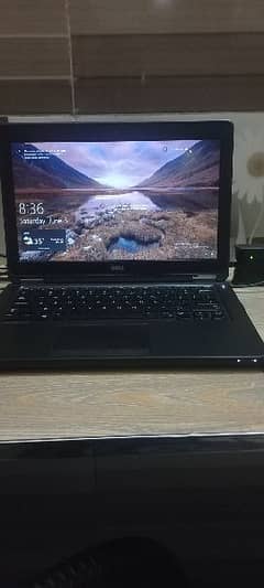 Dell laptop for sale use for calling, graphic design softwares.