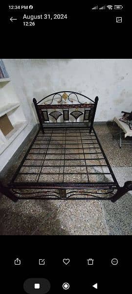 FULL SIZE IRON BED 3