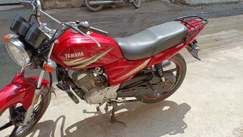 Yamaha YB125z DX 4