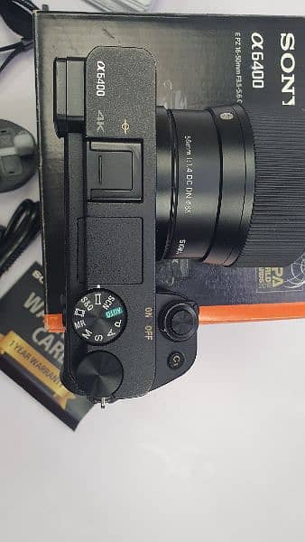 Sony a6400 with 2 bettries & box 3