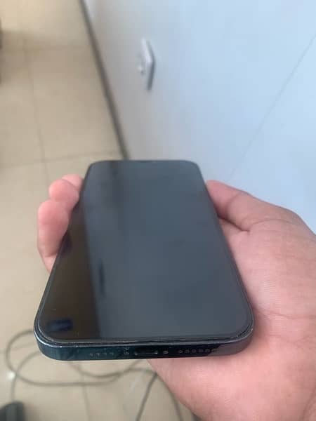 IPhone 12pro max Non Pta. 3