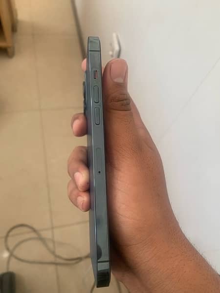 IPhone 12pro max Non Pta. 7