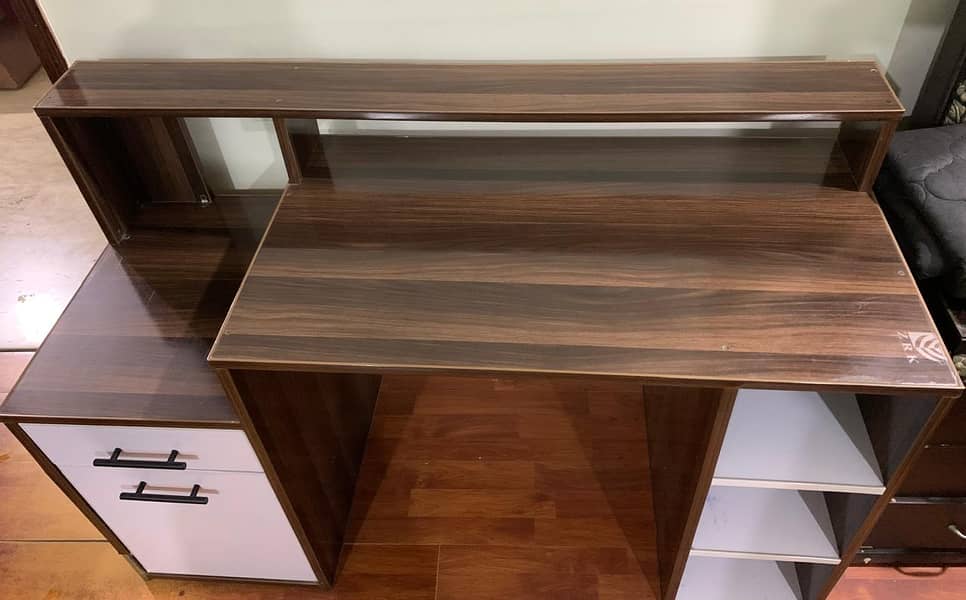 Wooden workstation for home and office 4