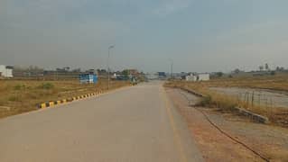 Opposite To Bahria Town Main Road Excellent For Commercial Plot 0