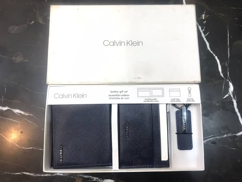 Calvin Klein (CK) - Brand New - Slim-fold Wallet Card Case & Key Ring 2