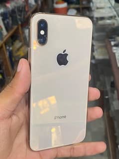 IPhone XS Golden Color