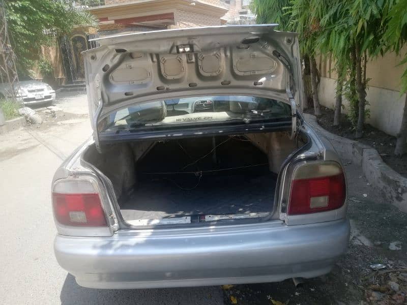 Suzuki Baleno 2004 11