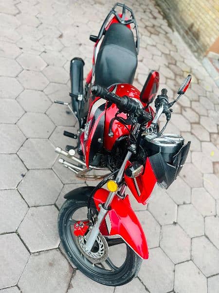 Honda CB150f 3