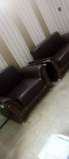 2 seater sofa come bad hai