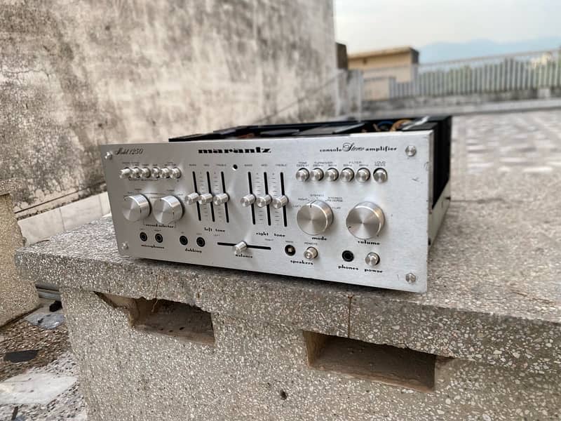 Marantz model 1250 integrated amplifier 3