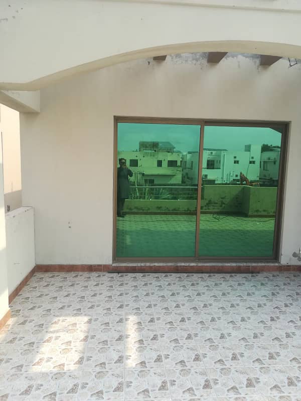 DHA Phase-5 Block-K One Kanal Upper Portion with Separate Entrance 2