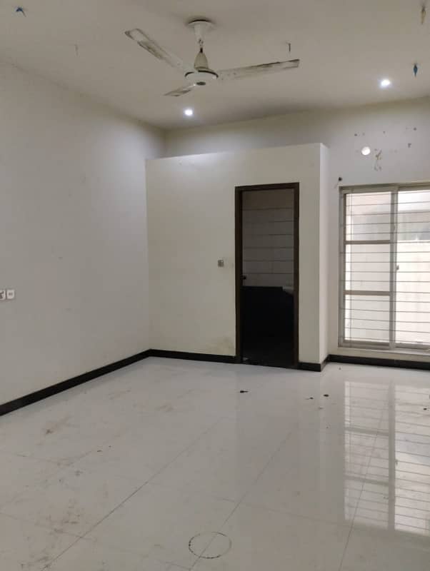 8 Marla Portion Available For Rent in Umar block. Gas Available residential meter 3