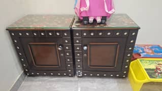 Side tables with mirror. . . . very good Condition