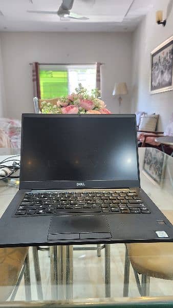 Dell latitude 7390 I5 7th Generation 8