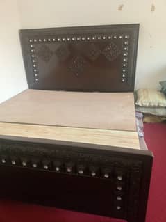 bed side table mattress 42 thousands only