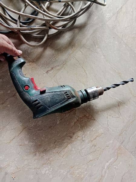 bosch drill and metal cutting grinder 4