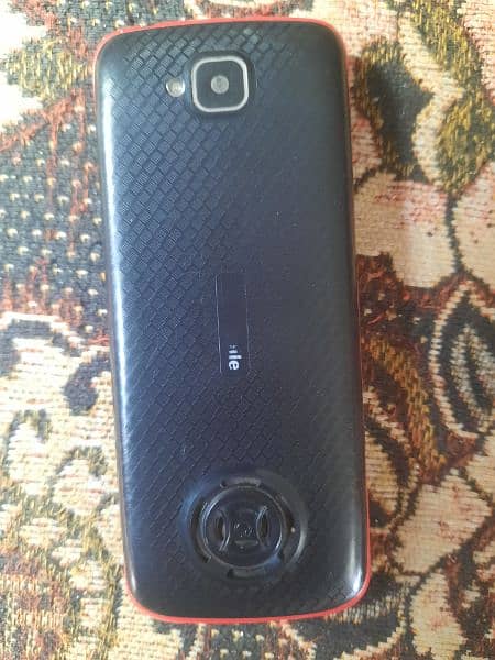 q mobile for sale in good condition 3