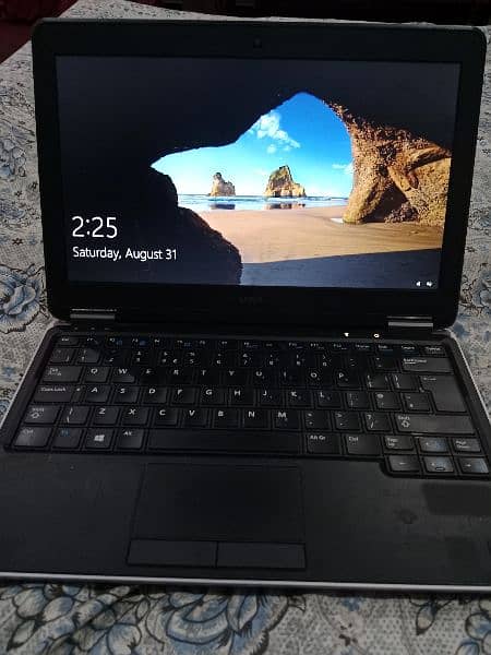 Dell 4th generation 8 180 GB what's app number 03009627250 1