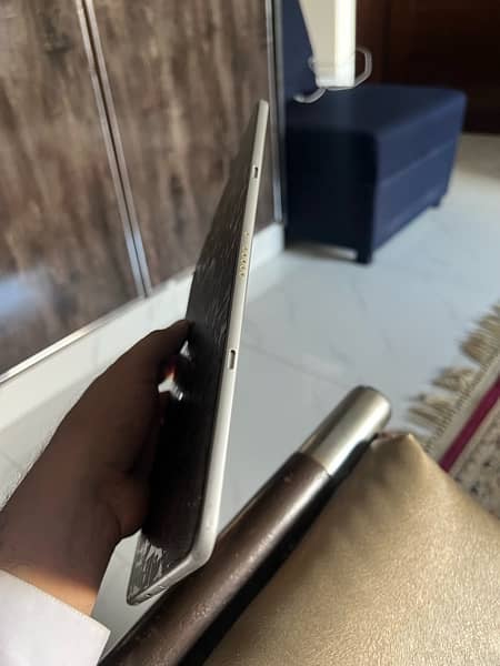 Samsung Tab S6 Screen Damaged Cracked Board All Okay 4