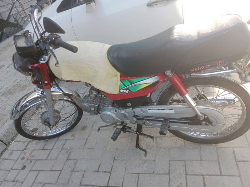 Aoa I am selling Honda 70 in very good condition 3