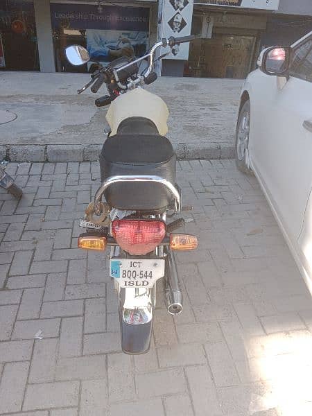 Aoa I am selling Honda 70 in very good condition 4